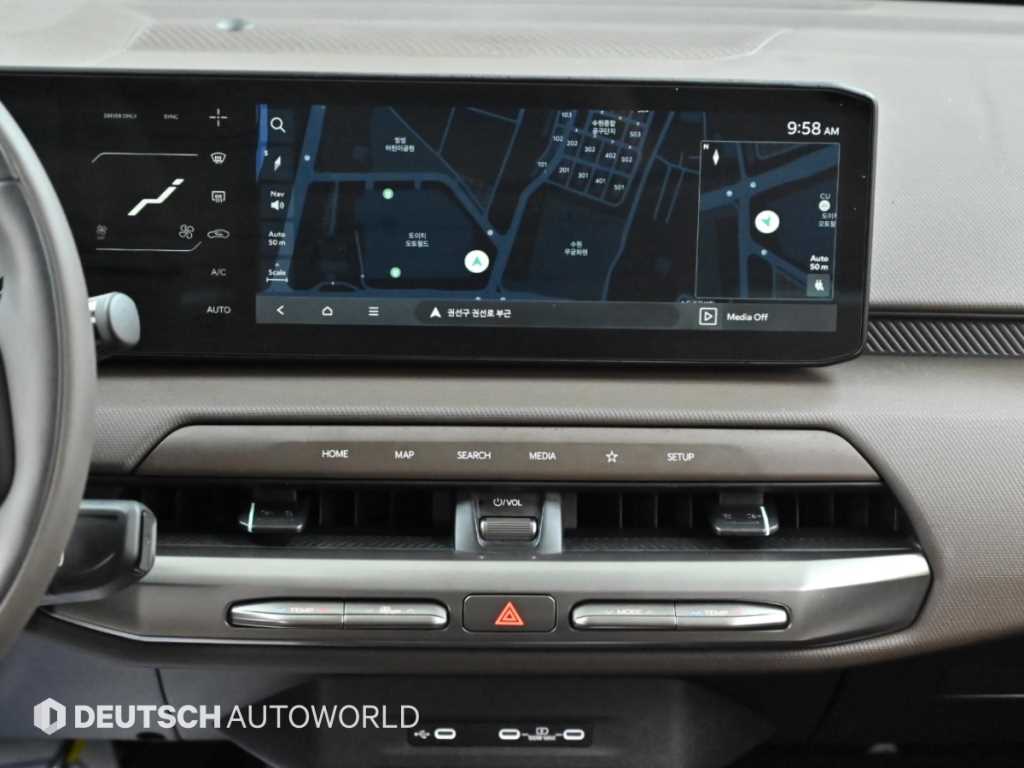 Kia EV4 — photo 14