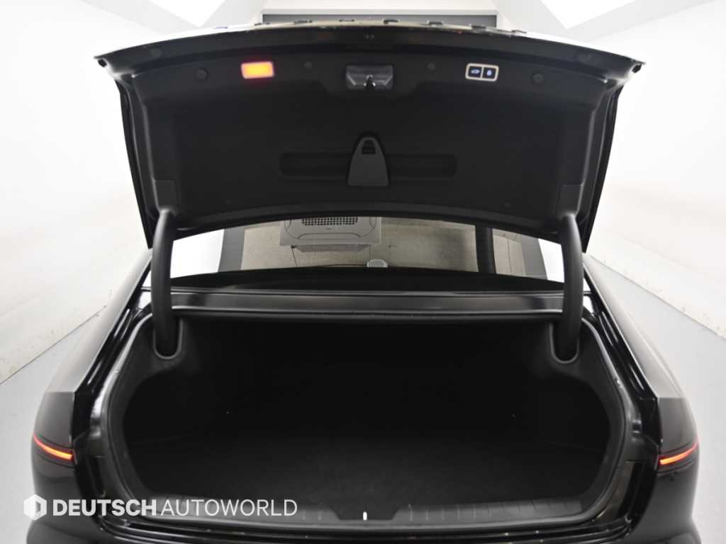 Hyundai Grandeur — photo 19