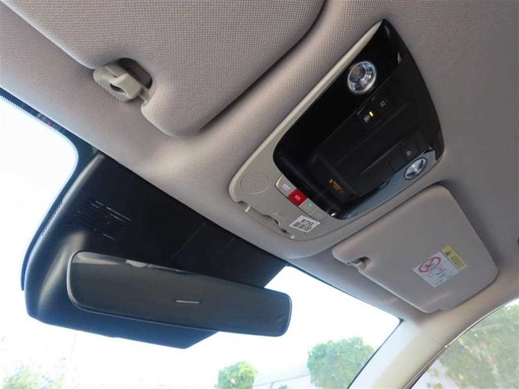 Kia Sorento — photo 16