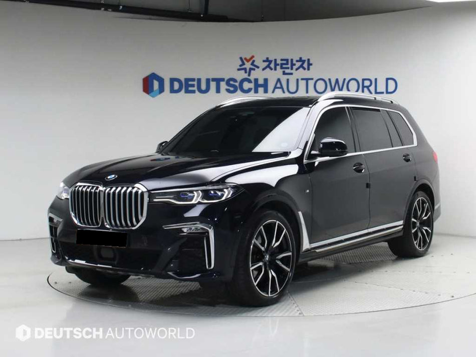 BMW X7 — photo 01