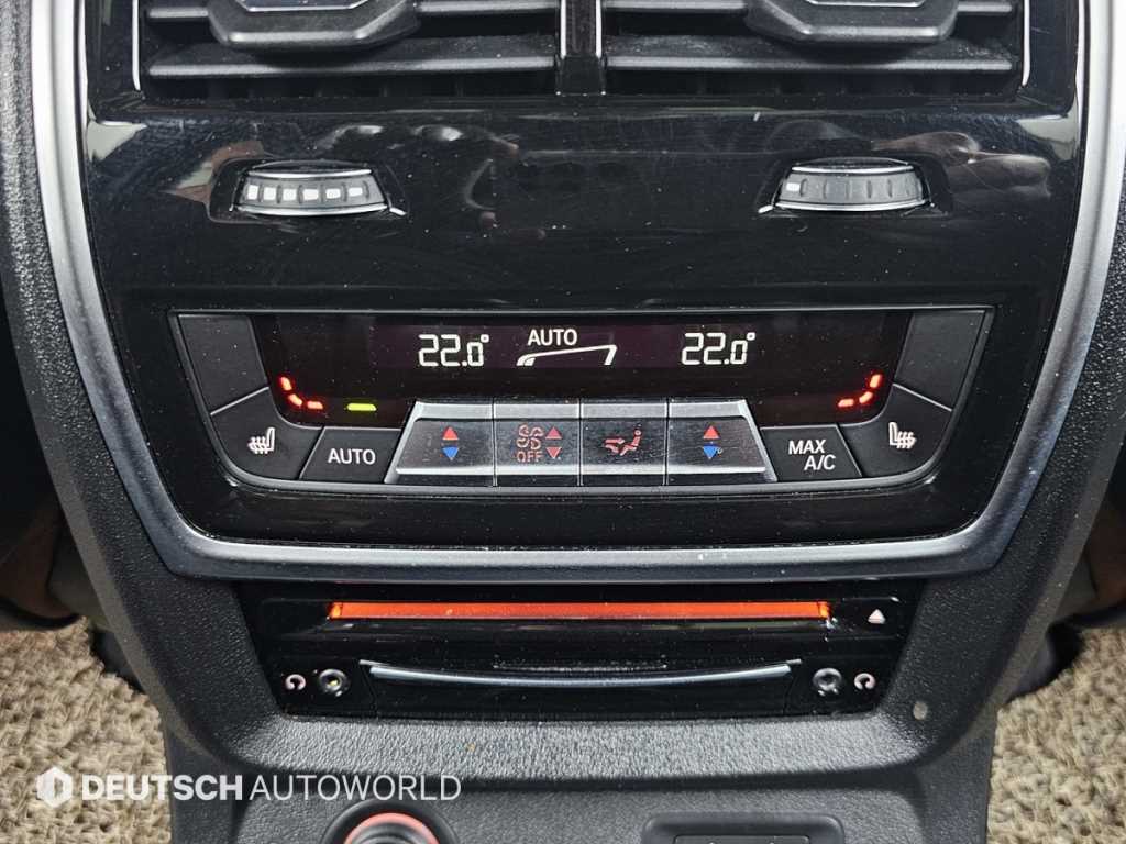 BMW X7 — photo 16