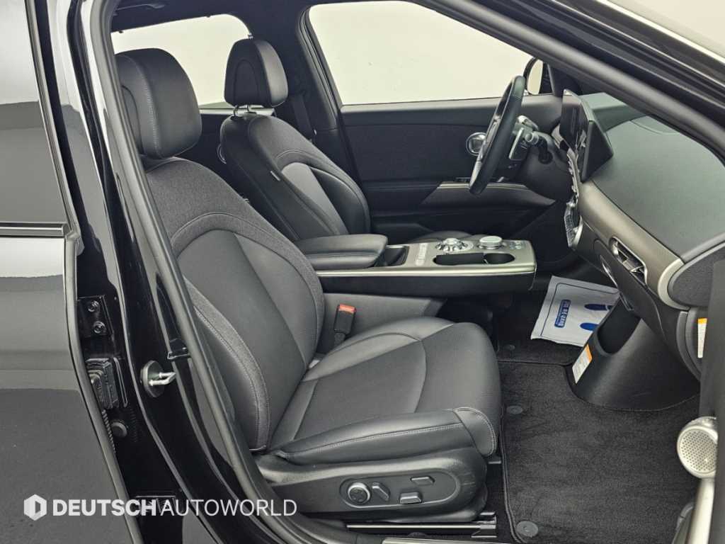 Genesis GV60 — photo 10