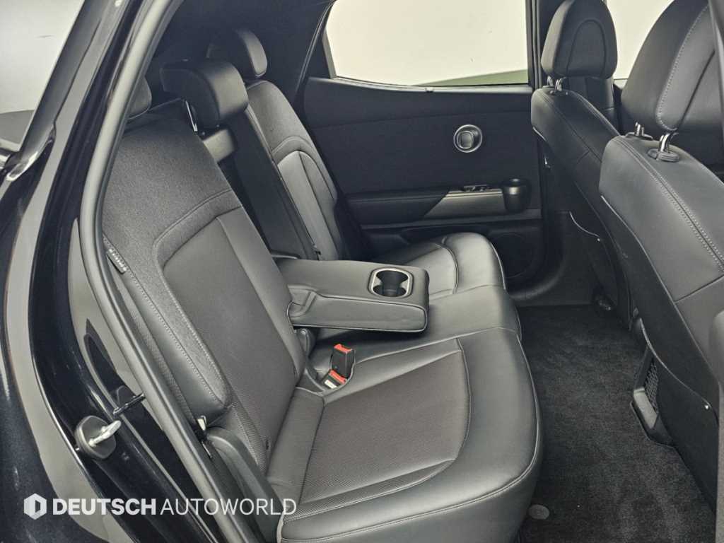 Genesis GV60 — photo 12