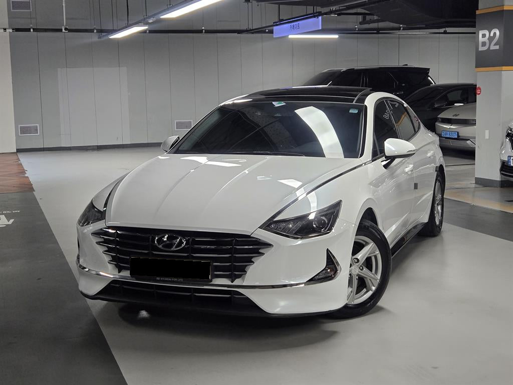 Hyundai Sonata — photo 01