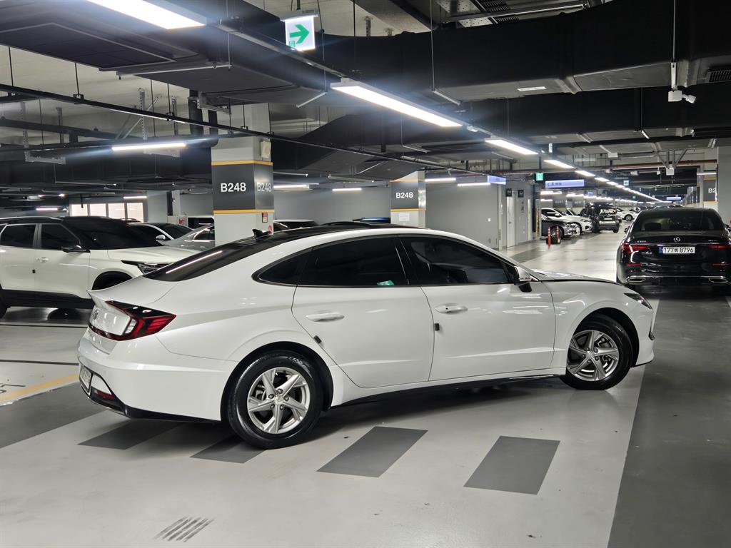 Hyundai Sonata — photo 04
