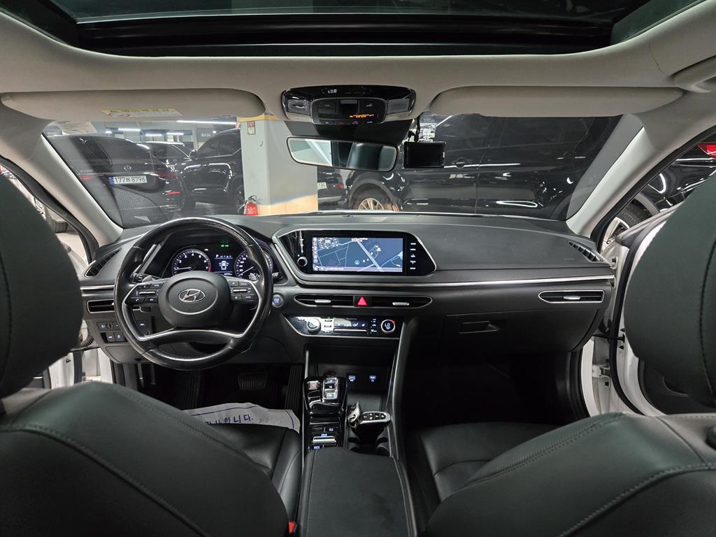 Hyundai Sonata — photo 07