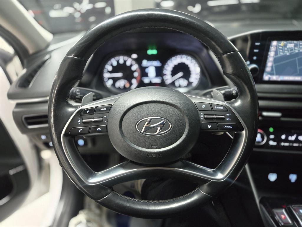 Hyundai Sonata — photo 15