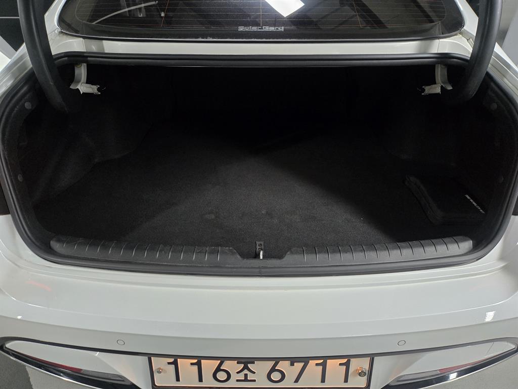 Hyundai Sonata — photo 18