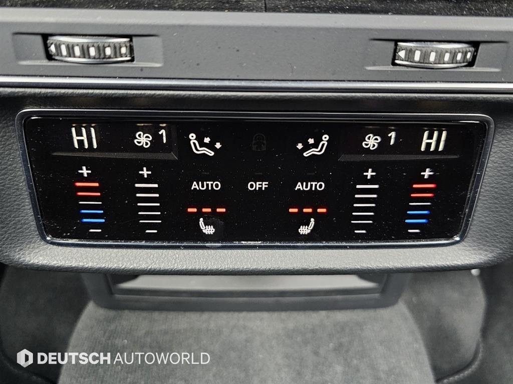 Audi Q8 — photo 16