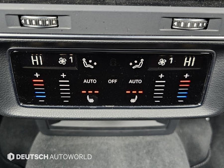 Audi Q8 — photo 16