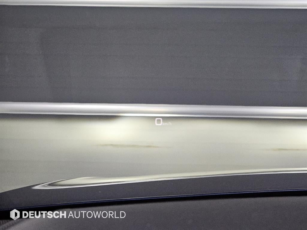 Audi Q8 — photo 18