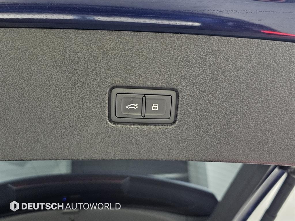 Audi Q8 — photo 20