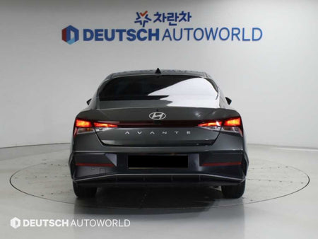 Hyundai Avante — photo 04