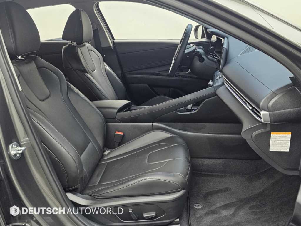 Hyundai Avante — photo 10