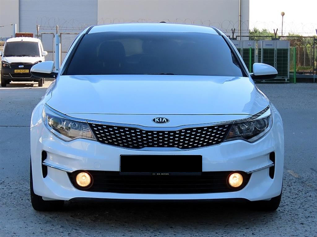 Kia K5 — photo 01