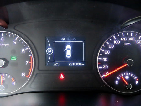 Kia K5 — photo 09