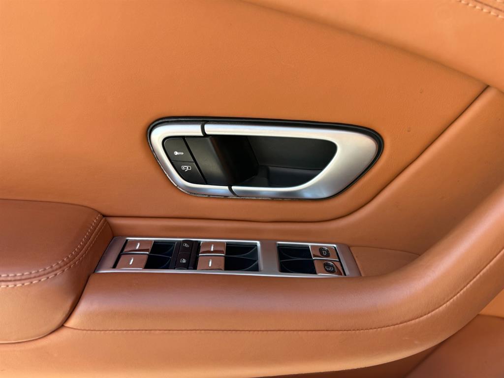 Bentley Continental — photo 11