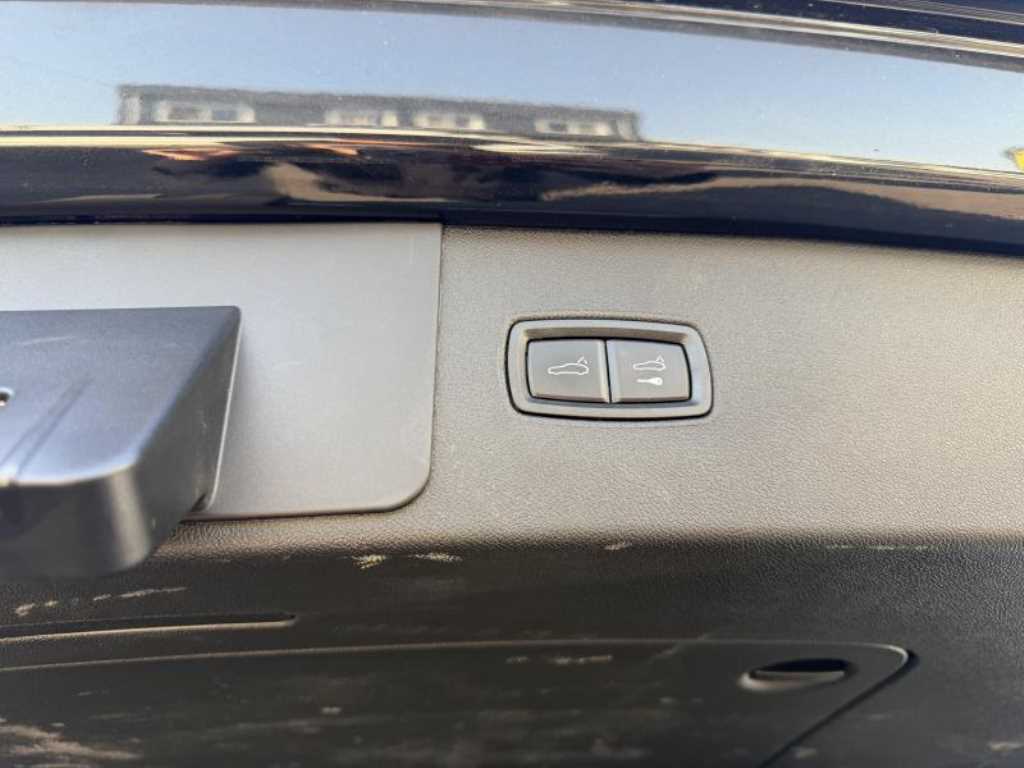 Porsche Cayenne — photo 10