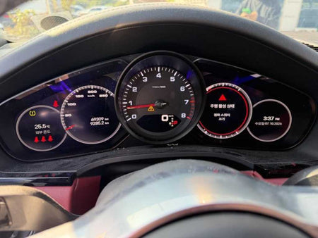 Porsche Cayenne — photo 16
