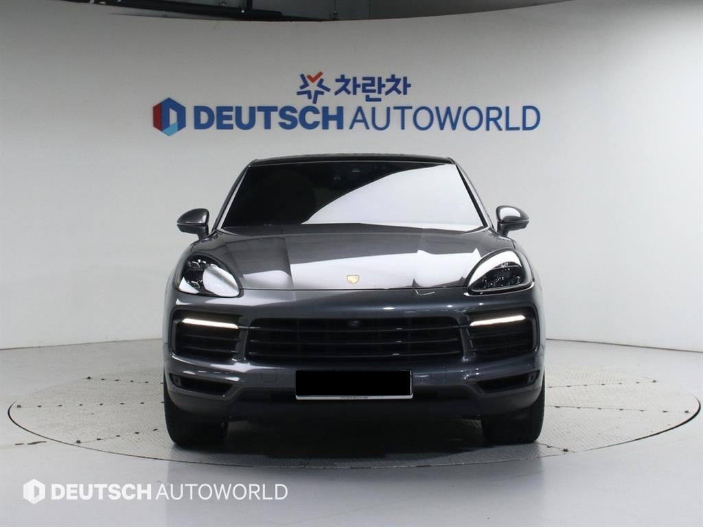 Porsche Cayenne — photo 02