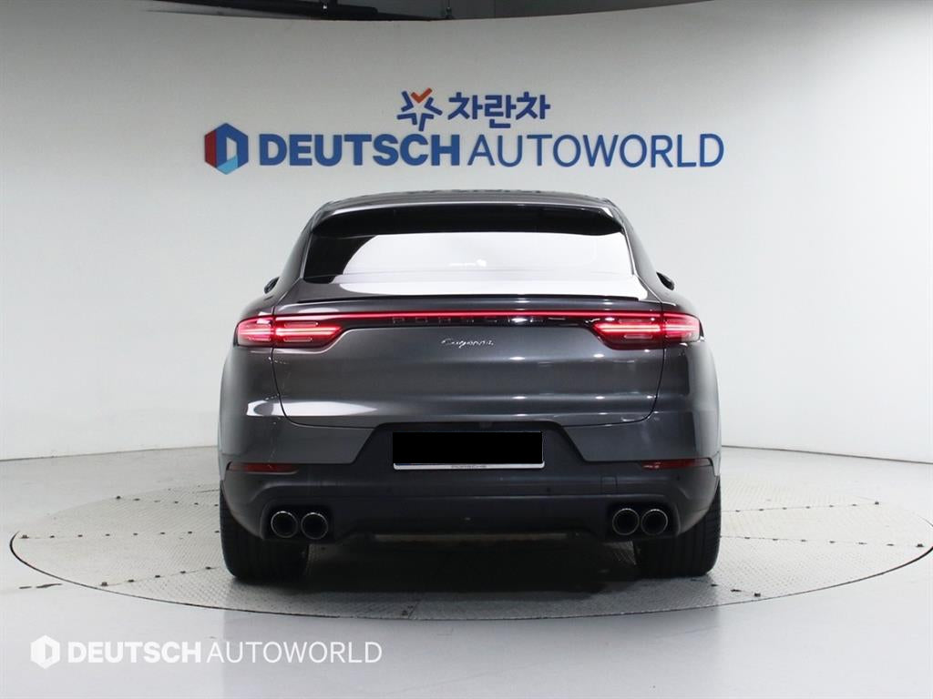 Porsche Cayenne — photo 04