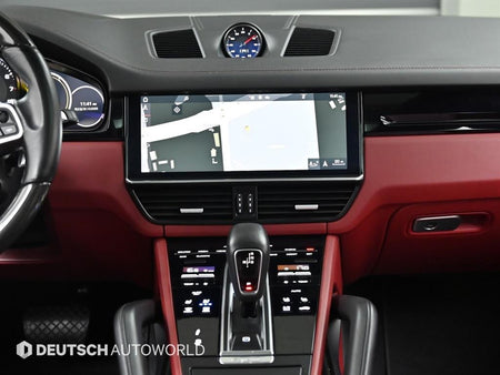 Porsche Cayenne — photo 14