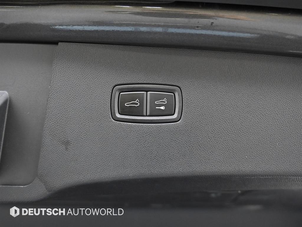 Porsche Cayenne — photo 20