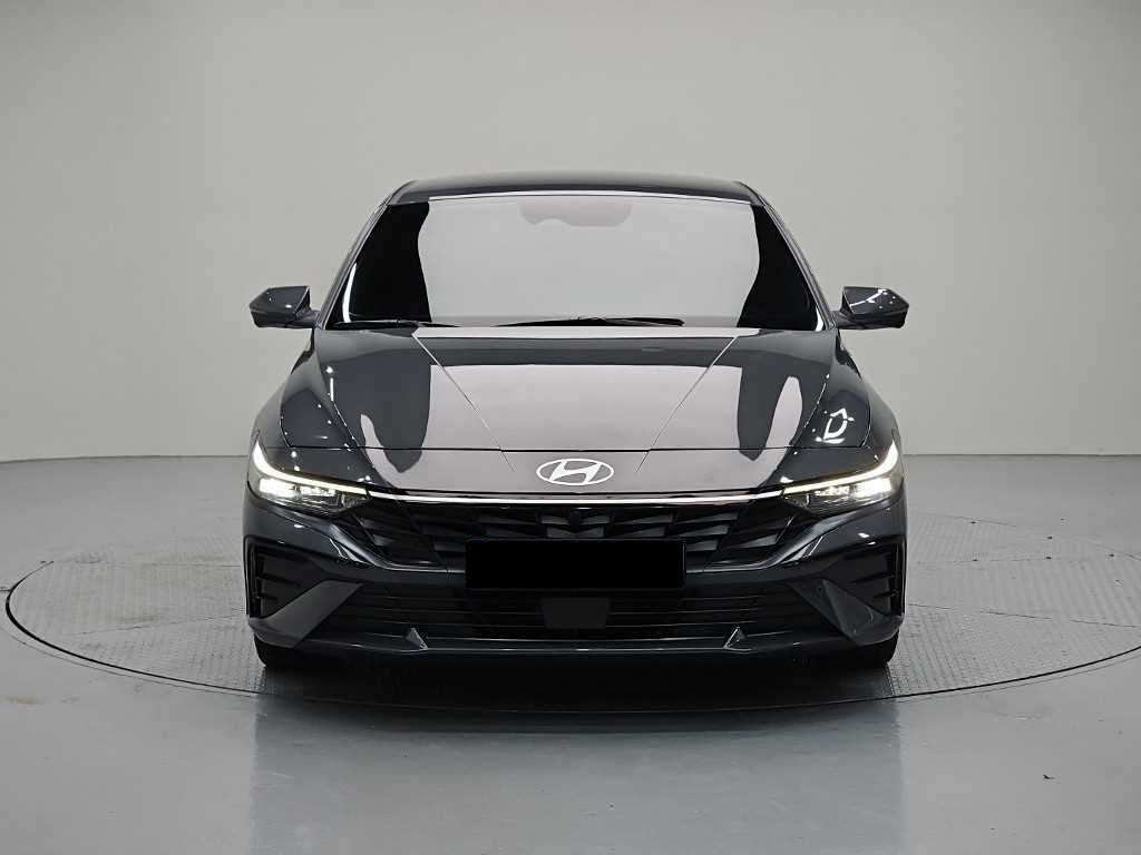 Hyundai Avante — photo 02