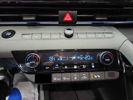 Hyundai Avante — photo 09