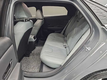 Hyundai Avante — photo 15