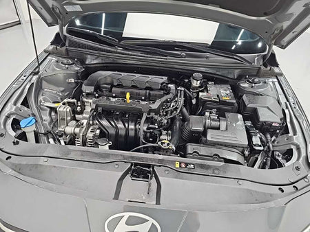 Hyundai Avante — photo 17