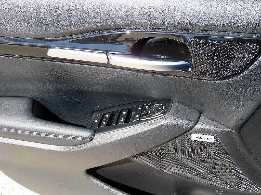 Kia Seltos — photo 11