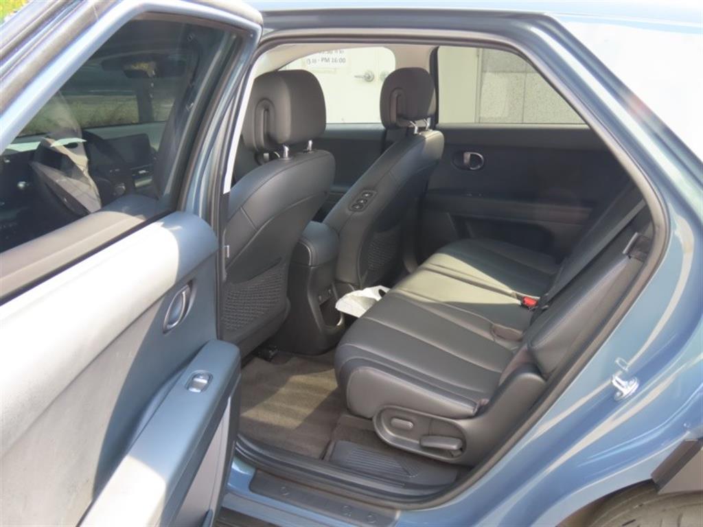 Hyundai Ioniq5 — photo 14