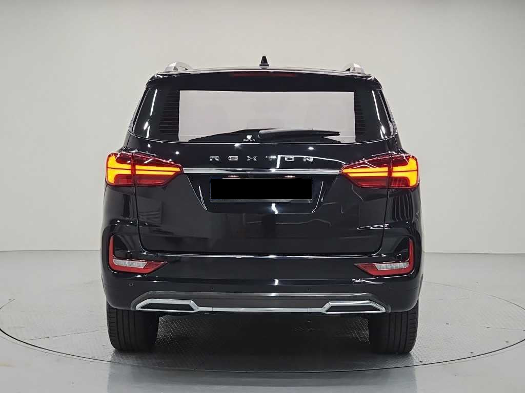 KGM Rexton — photo 03