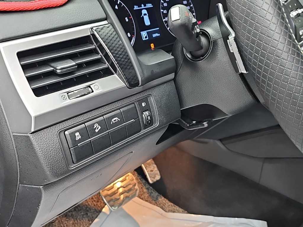 KGM Rexton — photo 17