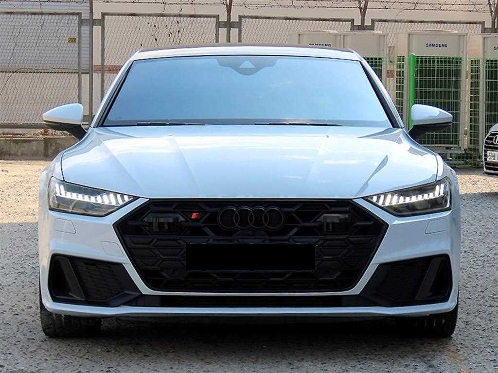Audi A7 — photo 01
