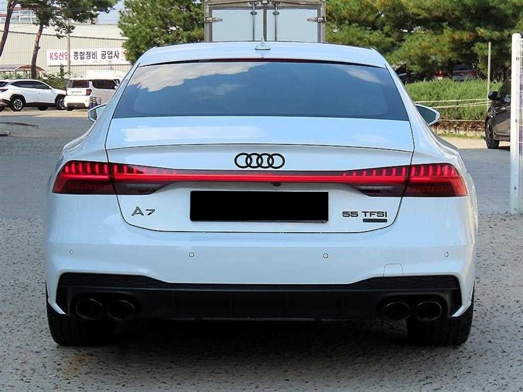 Audi A7 — photo 04