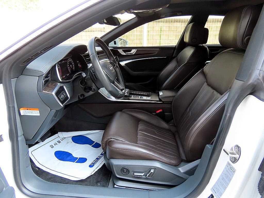 Audi A7 — photo 05