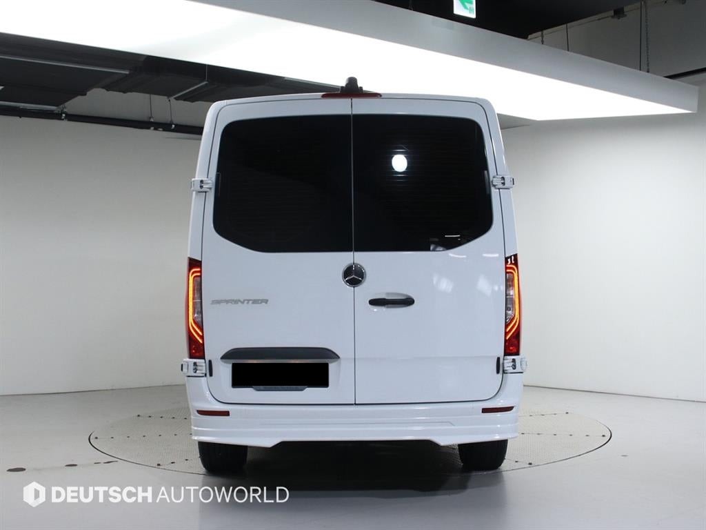 Mercedes-Benz Sprinter — photo 04
