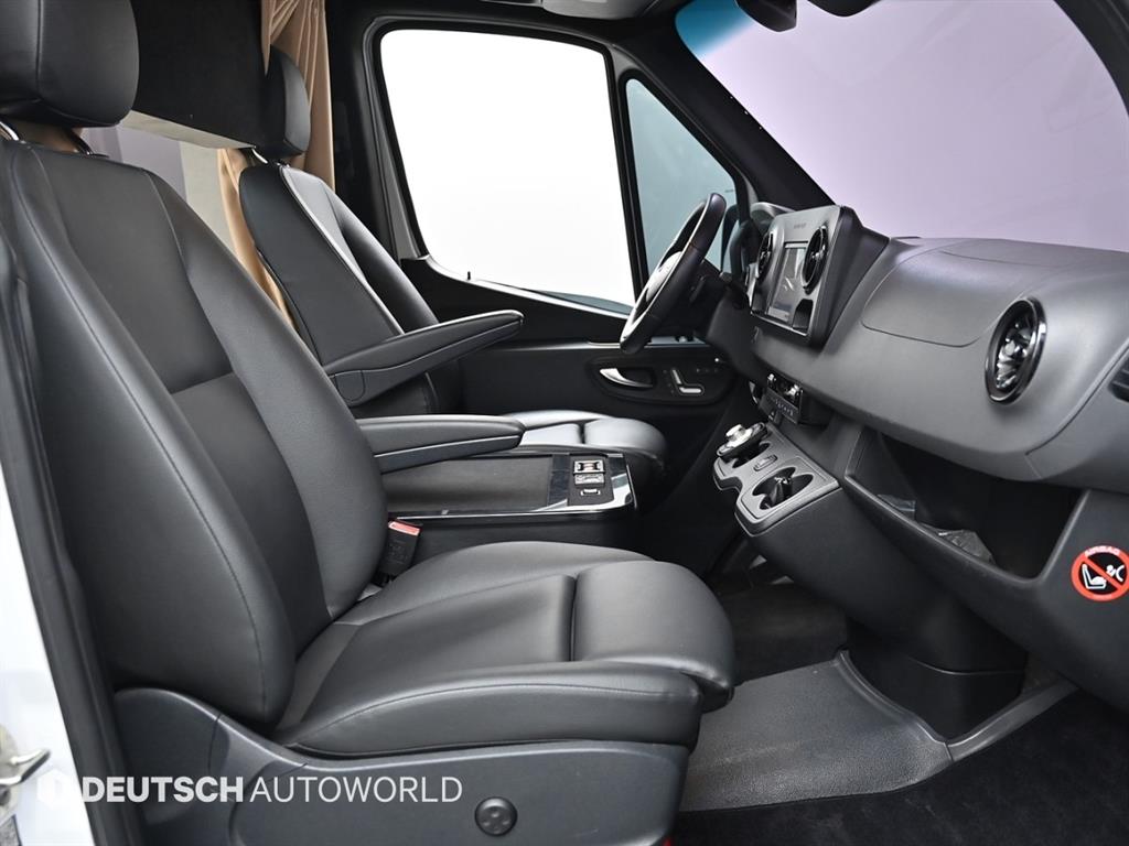 Mercedes-Benz Sprinter — photo 10