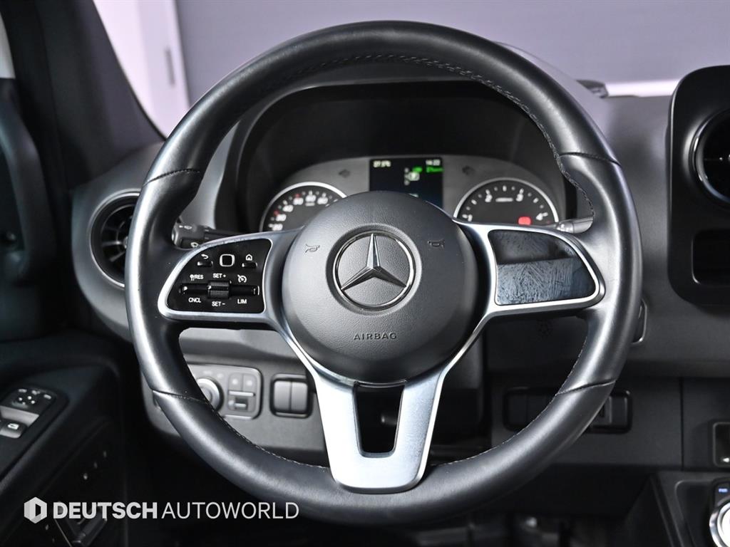 Mercedes-Benz Sprinter — photo 13
