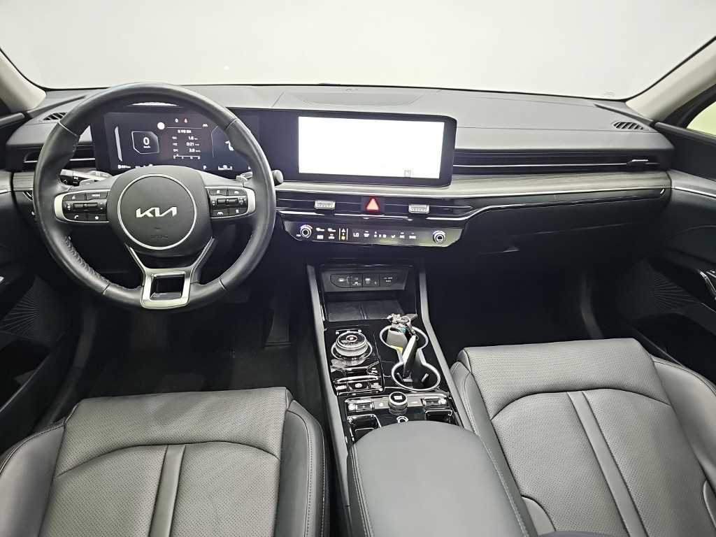Kia K5 — photo 07
