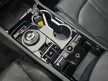 Kia K5 — photo 08