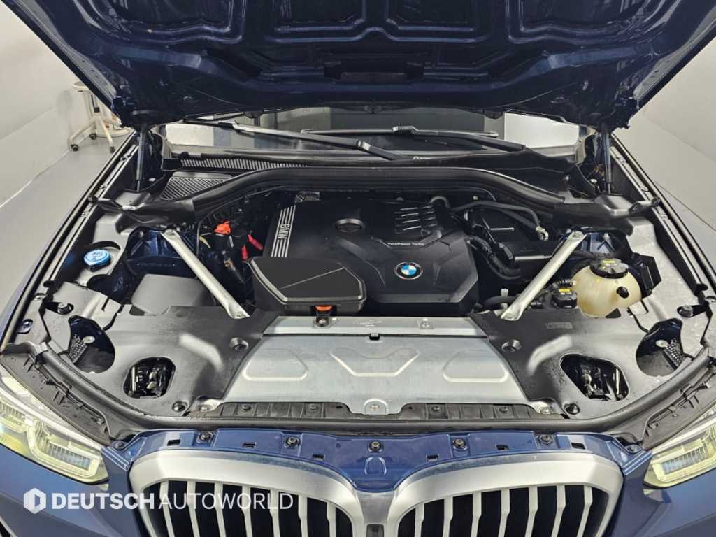 BMW X3 — photo 06