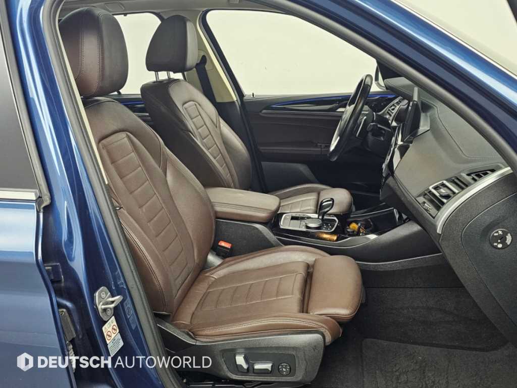 BMW X3 — photo 10