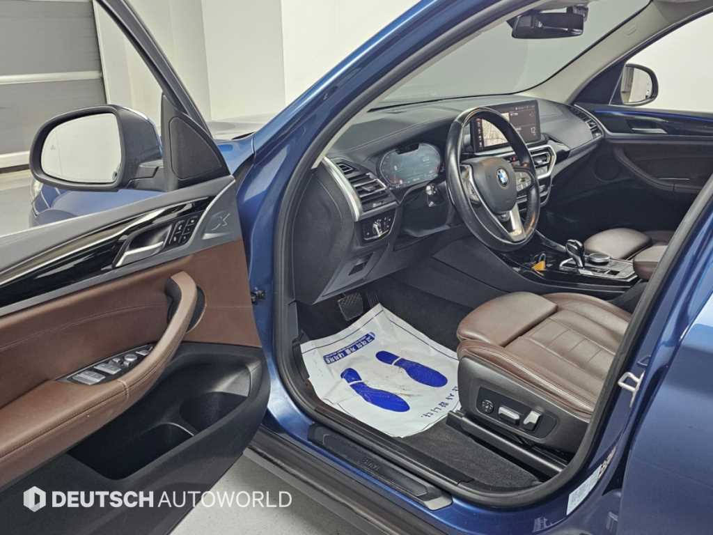 BMW X3 — photo 11