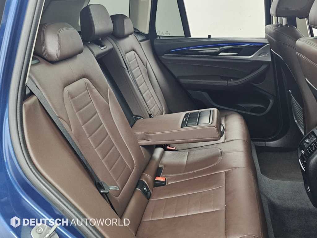 BMW X3 — photo 12