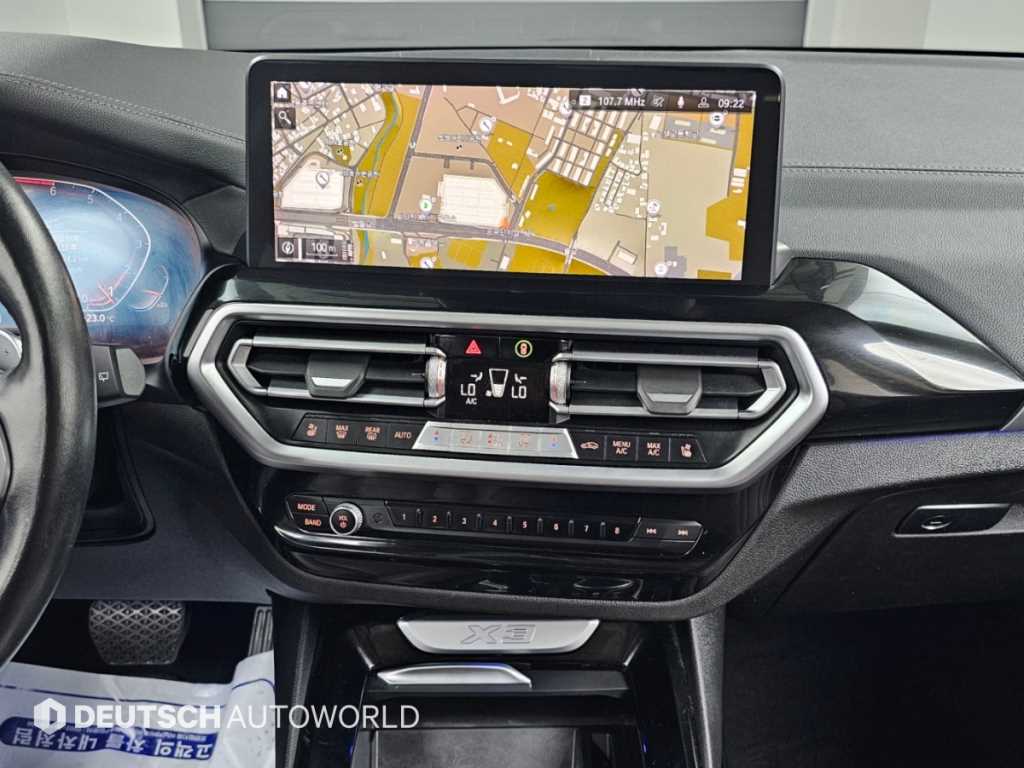 BMW X3 — photo 14
