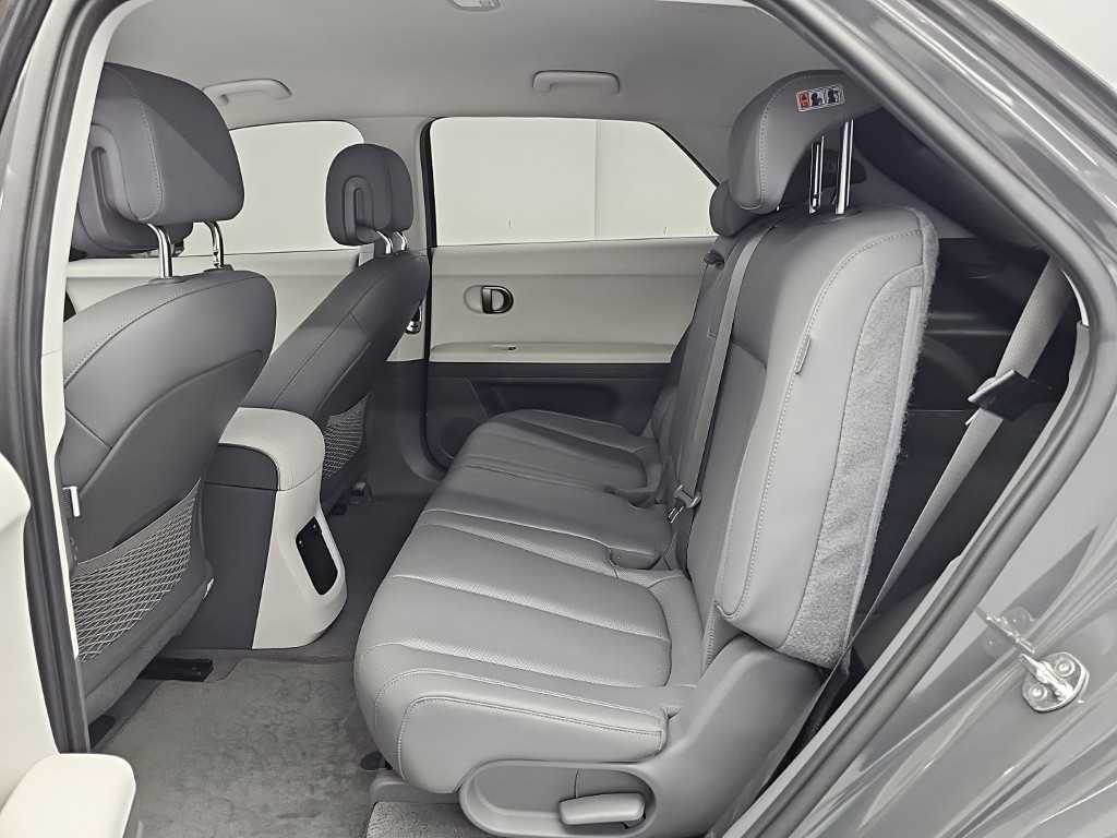 Hyundai Ioniq5 — photo 12