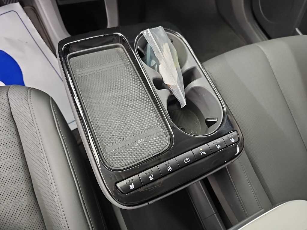 Hyundai Ioniq5 — photo 15